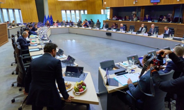 Commissione UE presenta il nuovo piano sul clima per proteggere l’Europa dai rischi ambientali