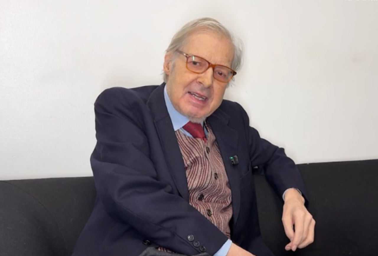 Vittorio Sgarbi ricoverato in terapia intensiva al Gemelli