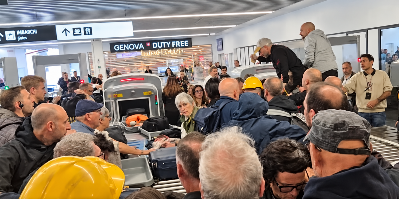 Ex Ilva, operai occupano l’aeroporto di Genova: “Siamo pronti a tutto per salvare il lavoro”